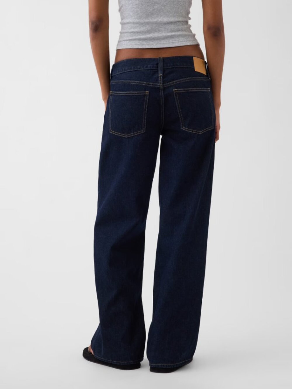 GAP x Hailey Bieber 90s Loose Low Rise Jeans - Midnight Indigo - size 25 /0 R - Picture 2 of 7